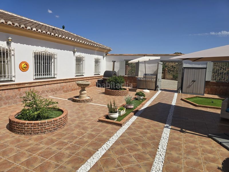 Foto 0117cad8-221f-428a-bee2-5ee180484d3b. Casa amb aparcament piscina a Canillas de Aceituno