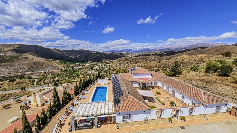 Foto c48ded52-b25b-411c-a80f-6c4a23e0e931. Casa amb aparcament piscina a Canillas de Aceituno