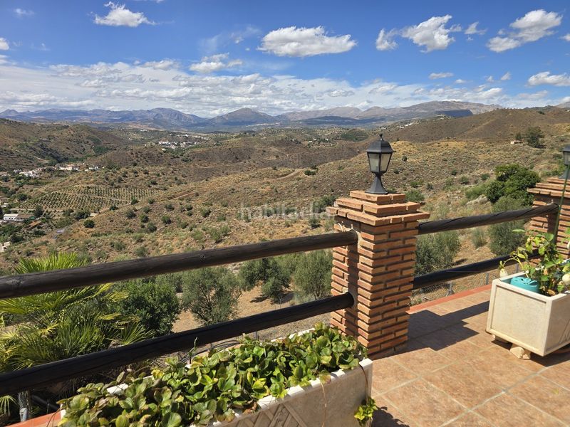 Foto d66934e6-6a41-41d0-952f-d69f772b8980. Casa amb aparcament piscina a Canillas de Aceituno