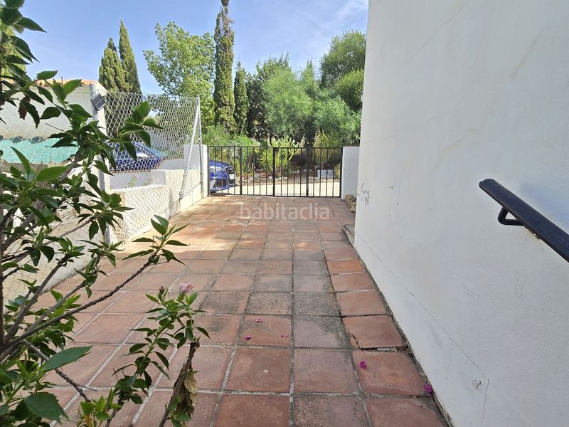 Foto c4afed56-87de-4d9d-babd-a75f4e36cbbb. Casa amb piscina a Alcaucín