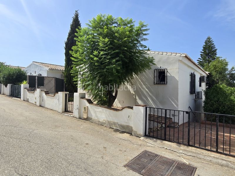 Foto dae7d62e-a76b-4d03-8f59-6d012ec0db0f. Casa amb piscina a Alcaucín