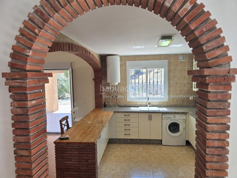 Foto 2430d850-b638-4f0c-9efc-47ce023658f4. Casa a Alcaucín