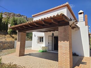Haus in Alcaucín