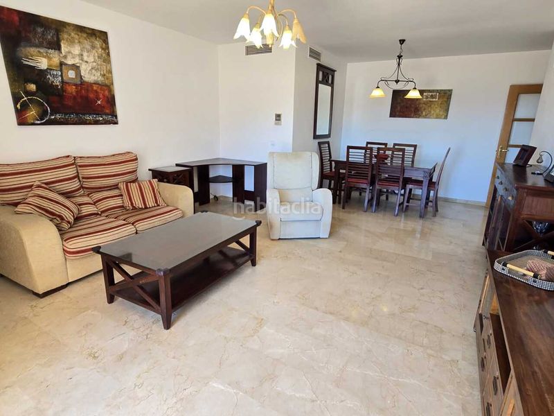 Foto 9b24e8ce-0ca3-464d-812d-98a87ad676ee. Apartament amb aparcament a Alcaucín