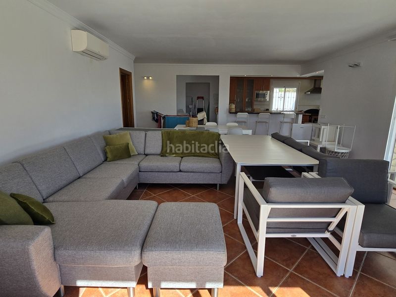 Foto a1e33ecc-b20c-4227-945e-e46f1d2dc3a8. Casa amb aparcament piscina a Alcaucín
