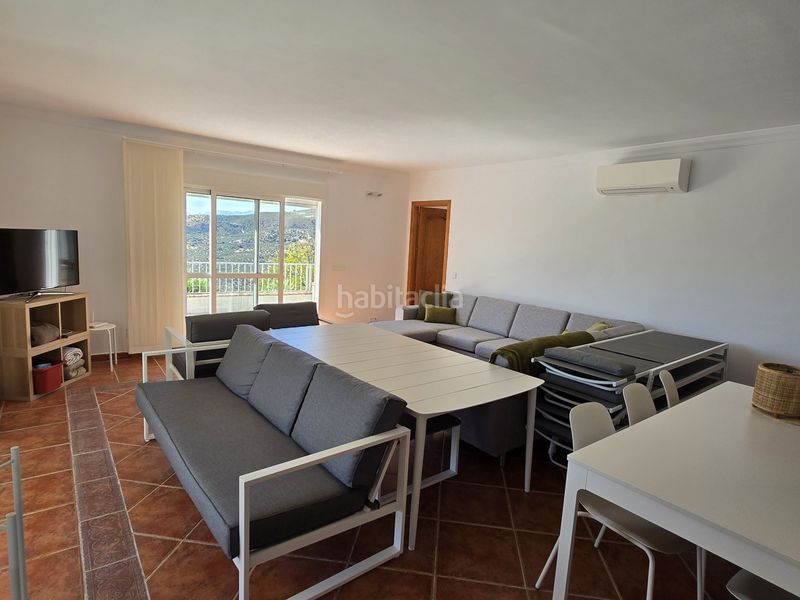 Foto c8282f76-ef41-4d5b-8989-bd6c81f5d6e4. Casa amb aparcament piscina a Alcaucín