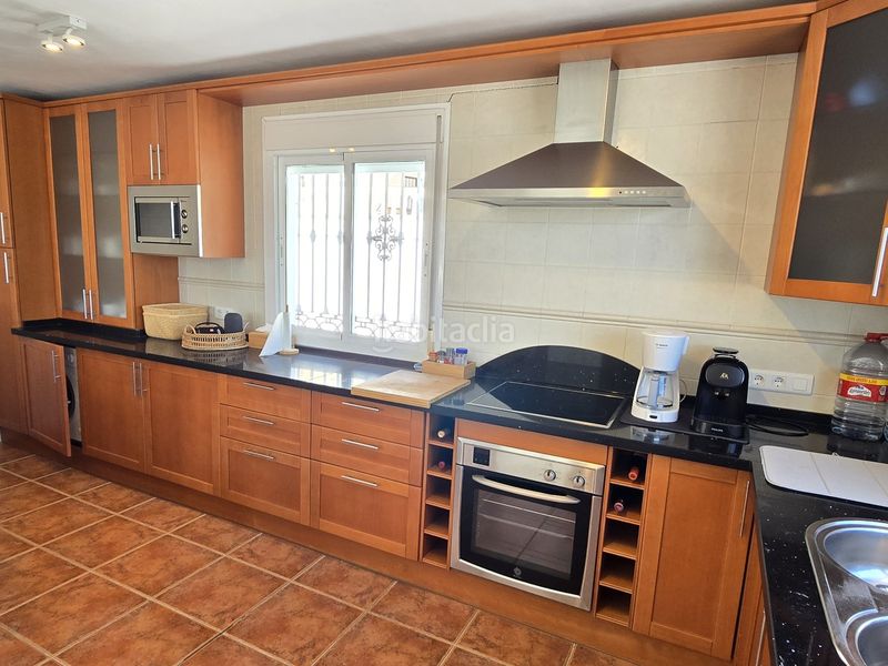Foto d3d41cb3-188a-49be-8a20-d5c6d863aa49. Casa amb aparcament piscina a Alcaucín