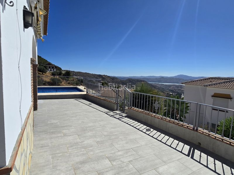 Foto ad0891fa-0243-4a8e-8489-6ff36e6706ad. House with parking pool in Alcaucín