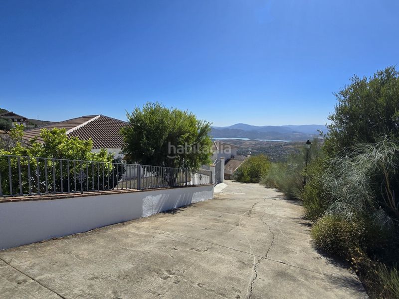 Foto d0491dca-9f1d-4a67-92bd-e1c82ddba46e. House with parking pool in Alcaucín