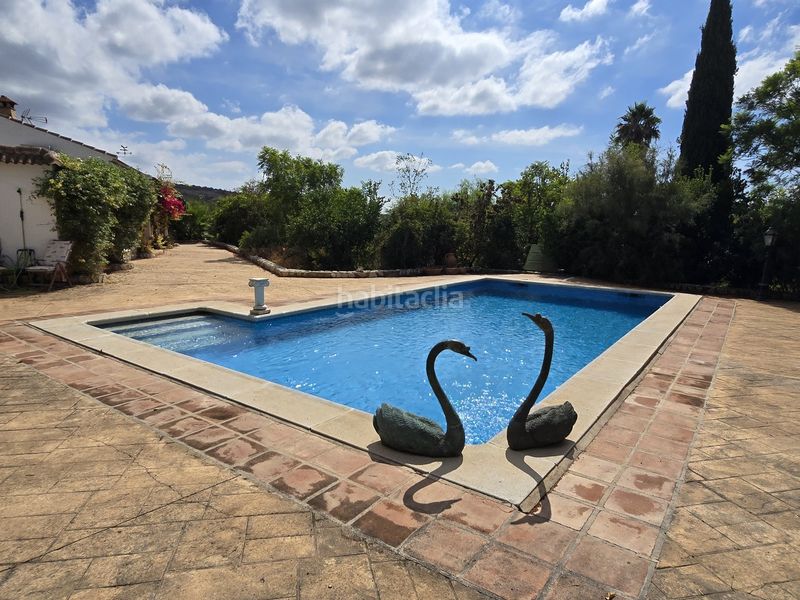 Foto 1ec43988-146a-4b0e-802c-d74b9c399e18. Casa amb piscina a Periana