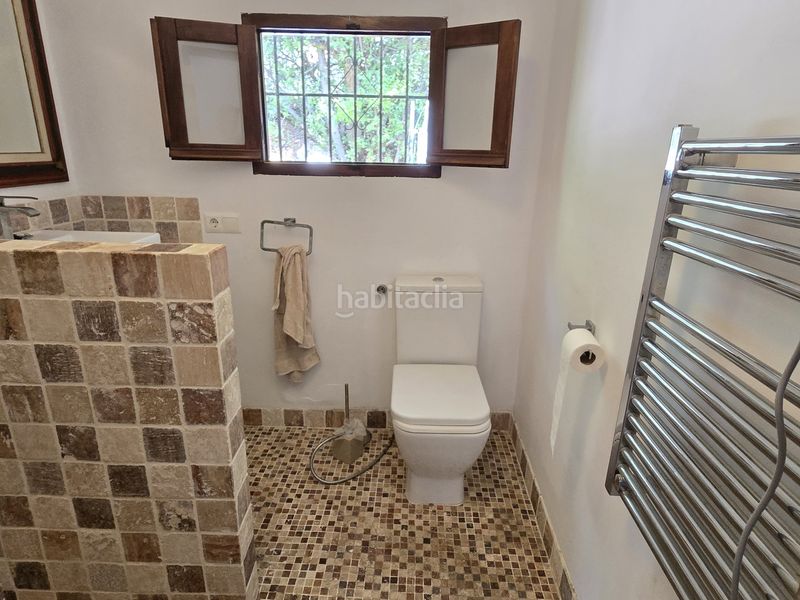 Foto 46785880-c4ee-40e0-99a4-4f48d2f9422e. Casa amb piscina a Periana