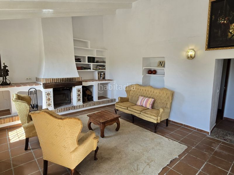 Foto a6a04a7c-f8b7-4800-b8ef-df7704804896. Casa amb piscina a Periana