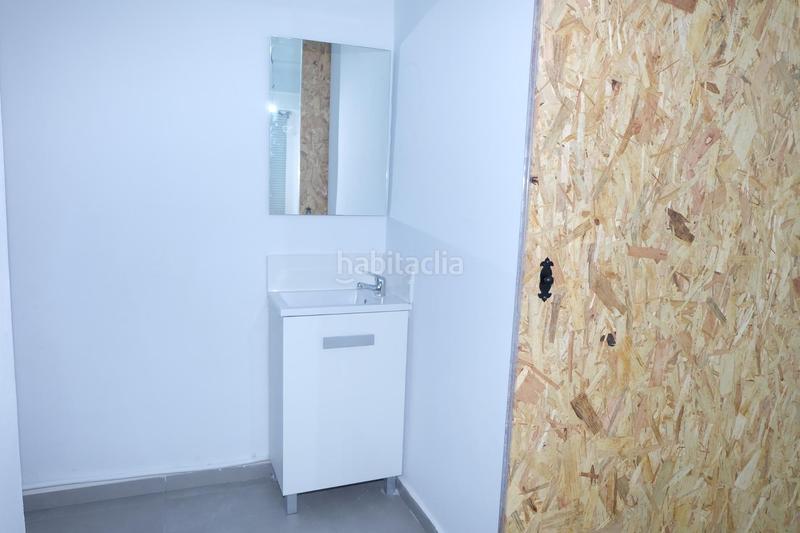 Foto 547e80ea-9dbb-4909-9fac-77d9e4e350b2. Lloguer local comercial a Cardenal Benlloch Mislata
