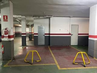 Aparcament cotxe en Calle benaguacil 5. En venta plazas de garaje con trastero en la eliana desde 14.500