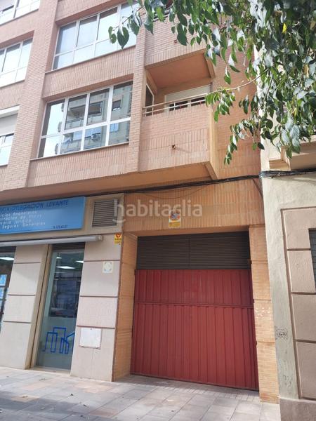 Foto f531cfe4-1920-4322-afa6-47935668b502. Alquiler parking coche plaza de garaje en avenida blasco ibañez en Mislata