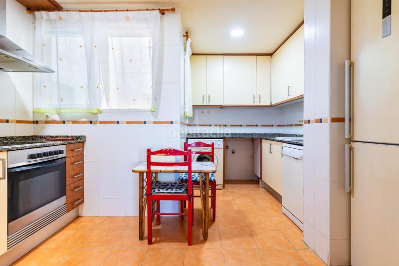 Foto 95d878e5-2a96-4a35-ad88-124e24888820. Etagenwohnung mit heizung parking in Foios