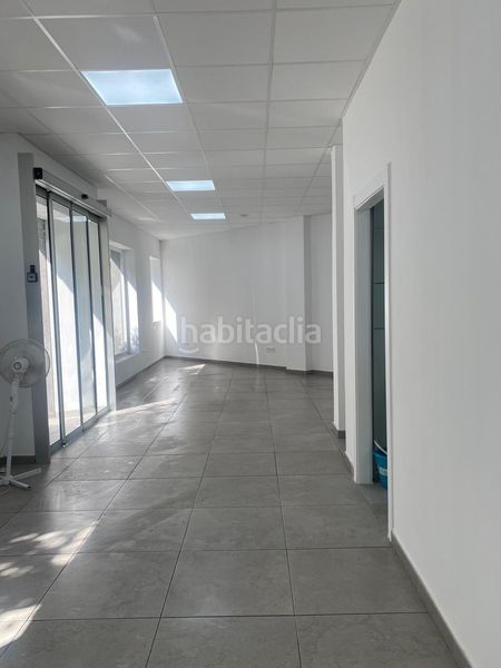 Foto 5a981050-374b-45a9-a456-22d3d687e5e8. Lloguer local comercial a La Constitución-Canaleta Mislata