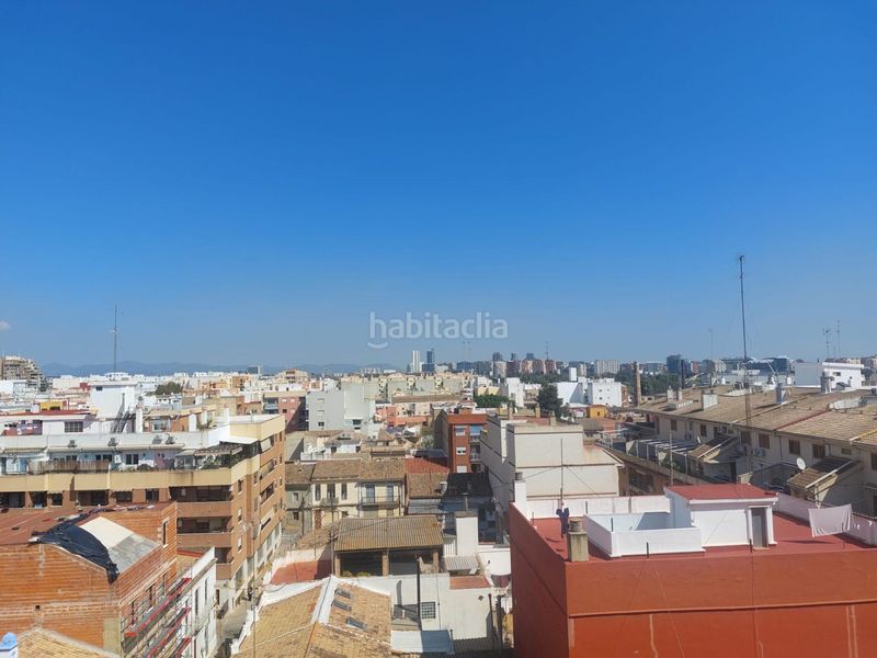 Foto 00b09dac-3f08-42ac-8c32-047f3d0e2677. Rent flat in Cardenal Benlloch Mislata