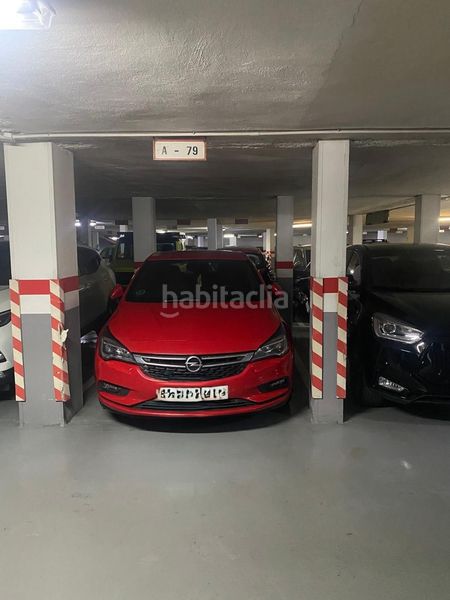 Foto 1c7f9f4d-df26-4c20-9e41-1c356d64681d. Aparcament cotxe a Russafa Valencia