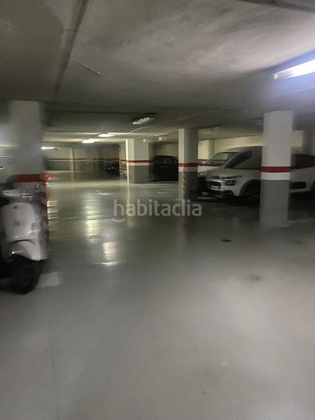 Foto 7e36d520-4418-4d29-8b54-d4cd848280c1. Aparcament cotxe a Russafa Valencia