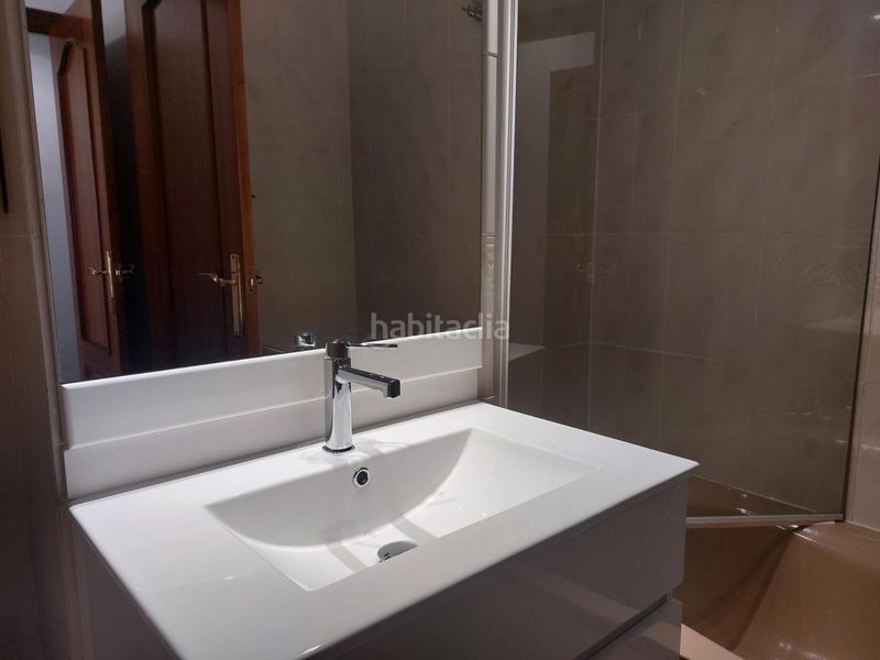 Foto 37e6bb4a-46e4-4fc5-a079-dfc4ee5960d4. Rent flat with parking in Cardenal Benlloch Mislata