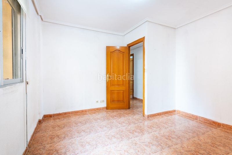Foto 400c8384-1359-42a5-b15b-c518c562469e. Pis a Barrio de la Luz Xirivella