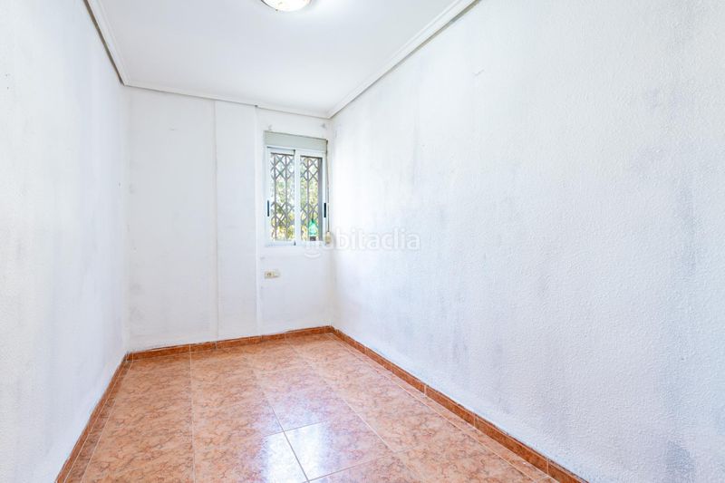 Foto 4fba46ed-c9a5-4610-8132-7bad6c3708e9. Pis a Barrio de la Luz Xirivella