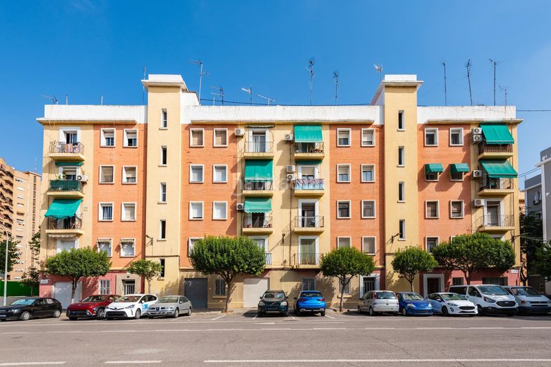 Foto 7d42b996-6b0e-4e34-a470-6a4f3193edbf. Pis a Barrio de la Luz Xirivella