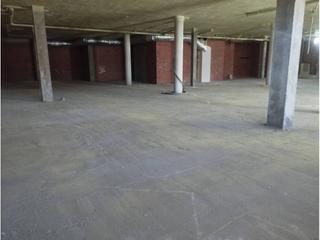 Locale commerciale in Real