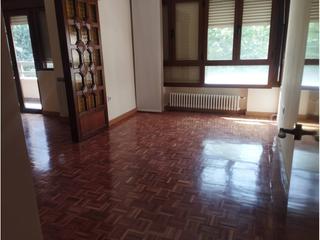 Lloguer Pis  Pandorga. Piso en alquiler en centro13001