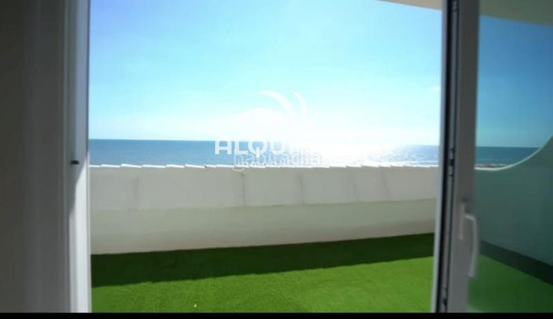 Foto 076c9207-df85-4ab0-bff0-67e033a9b809. Maison jumelée avec parking dans Centro - Torre de la Higuera Almonte