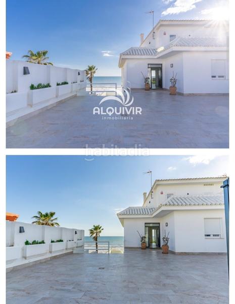 Foto 2aae2f6f-4222-40ea-a815-649fda6a339e. Maison jumelée avec parking dans Centro - Torre de la Higuera Almonte