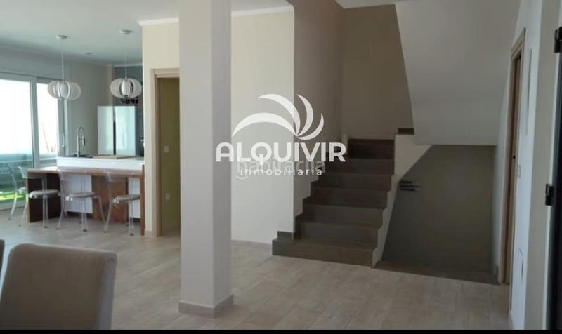 Foto e4265c21-2892-4dca-8954-6ecab530a410. Maison jumelée avec parking dans Centro - Torre de la Higuera Almonte