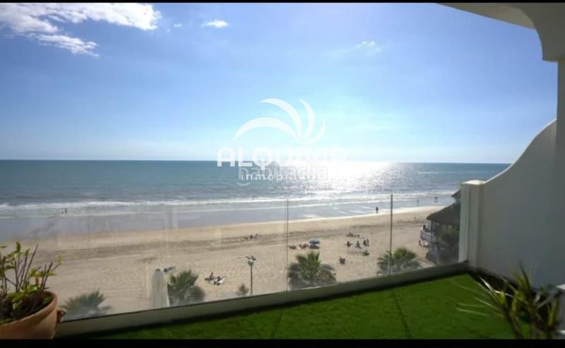 Foto fc2ab7f1-a1bd-4113-b6c9-8a6718682e7c. Maison jumelée avec parking dans Centro - Torre de la Higuera Almonte