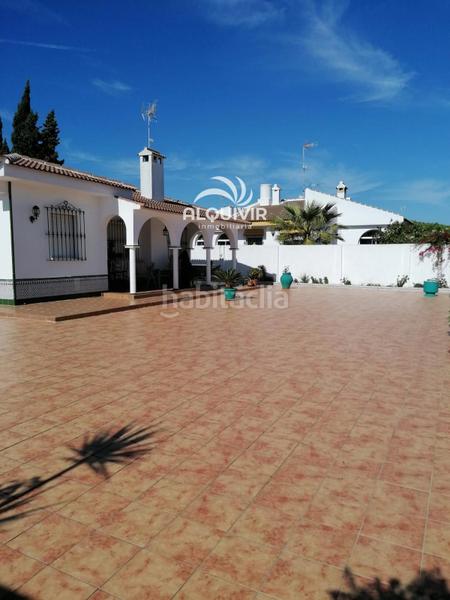 Foto 377b103b-cf5c-41ce-b002-1ad780fc672d. Chalet mit parking pool in Centro - Torre de la Higuera Almonte