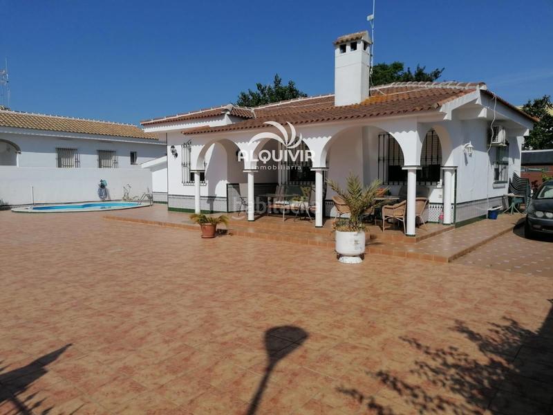 Foto ca8337e2-26e7-4a58-8aba-88b368d0f723. Chalet mit parking pool in Centro - Torre de la Higuera Almonte