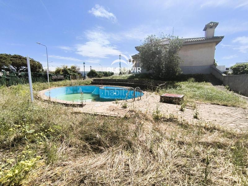 Foto 17b6f264-0298-48c4-9edf-7f2f3b4a7aa1. Xalet amb aparcament piscina a Centro - Torre de la Higuera Almonte