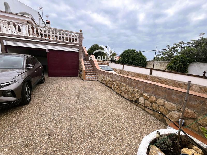 Foto b95db769-6afe-40c0-881c-3a6d87279098. Casa aparellada amb aparcament a Centro - Torre de la Higuera Almonte