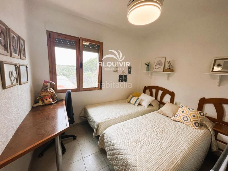 Foto e17a5467-ecd8-4c02-86e7-6eba310dc08b. Casa aparellada amb aparcament a Centro - Torre de la Higuera Almonte