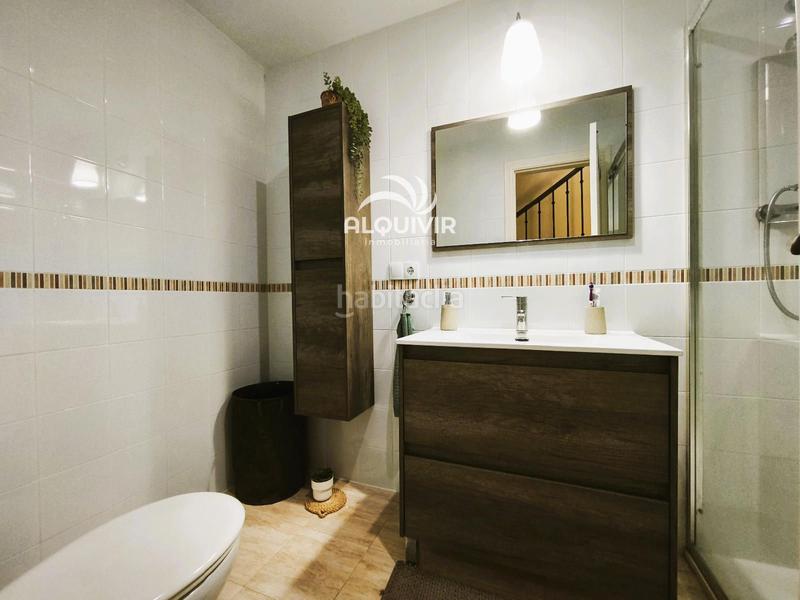 Foto 16401f5d-67bb-4187-8836-fe369233d2c6. Casa adossada amb aparcament a Almonte Almonte