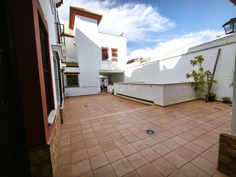 Foto 3ab91418-bdc2-4c54-a3b0-3c1570dec21d. Casa adossada amb aparcament a Almonte Almonte