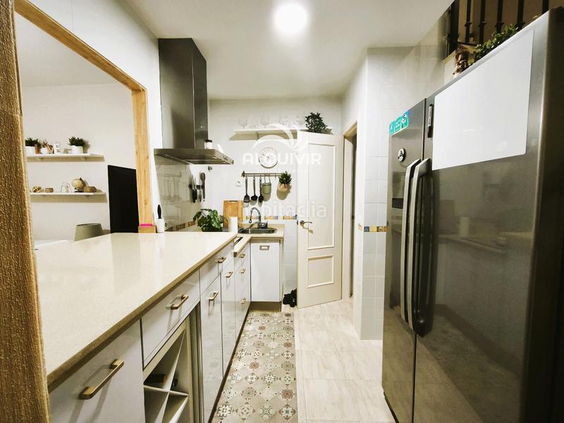 Foto f23aac63-8951-4eb7-a738-7c1db839afba. Casa adossada amb aparcament a Almonte Almonte