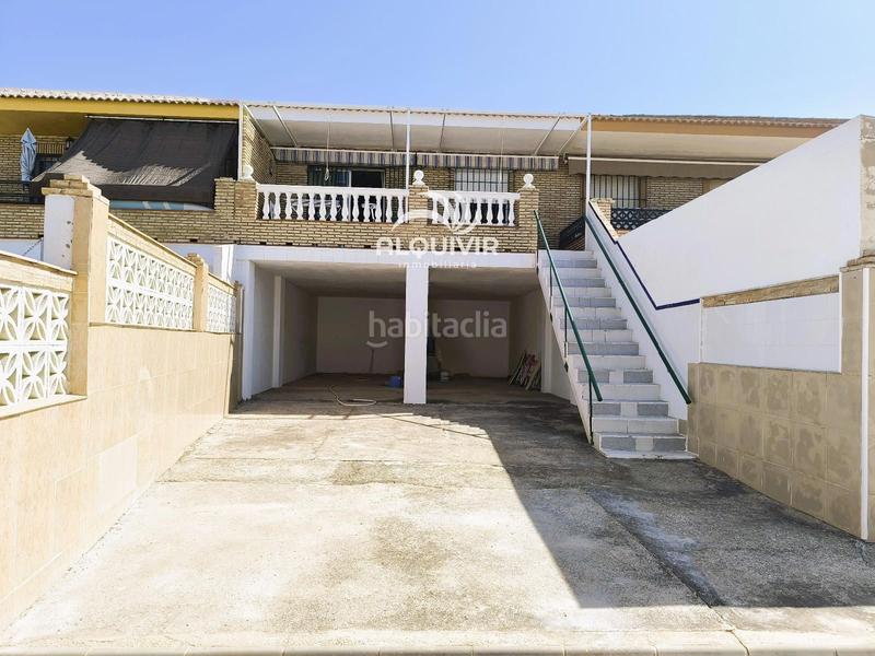 Foto 431799e7-fcce-4765-9629-b38dad40c8ae. Casa adossada amb aparcament a Coto Almonte