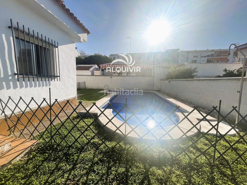 Foto 70cb8ceb-d86c-4633-9e5f-4aa79ea36096. Chalet con parcheggio piscina in Centro - Torre de la Higuera Almonte