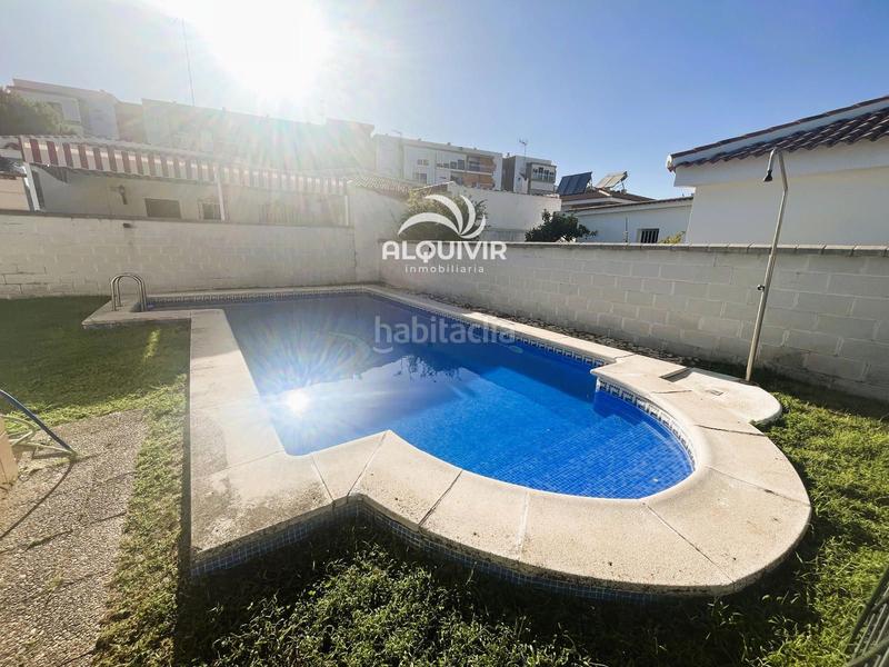 Foto 9ca87bf5-d0e4-4997-8460-99a59b493ea8. Chalet con parcheggio piscina in Centro - Torre de la Higuera Almonte