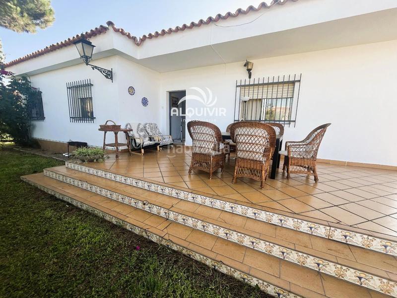 Foto fa31d4d4-47c6-45fe-80d4-68b359c77726. Chalet con parcheggio piscina in Centro - Torre de la Higuera Almonte