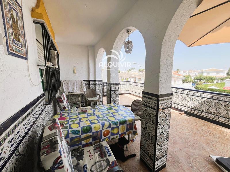 Foto e41fbe02-b866-44d5-b7d5-519ae7b0ddf3. Casa adosada chalet adosado, en venta en matalascañas. en urbanización privada con piscina comunitaria, zona Caño Guerrero. en Almonte