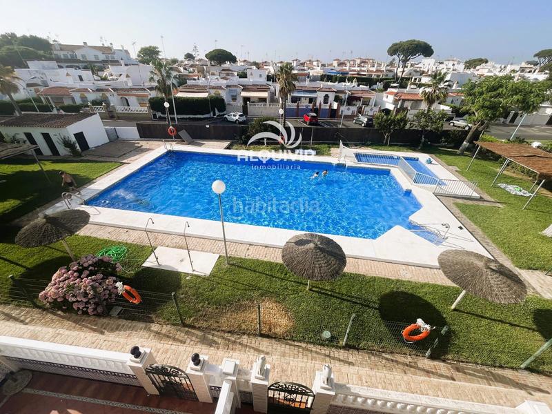 Foto 2a8d7391-a5bf-42f9-a160-4dcadb729be8. Piso  de dos dormitorios en venta, en matalascañas. en el sector somormujo. en Almonte