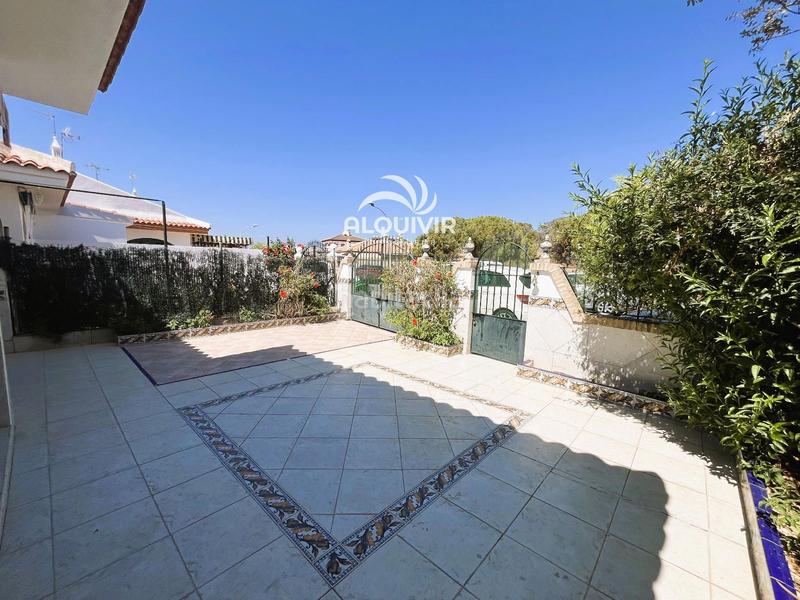 Foto 8ef0f0b4-7876-48b4-989b-86e6937bb343. Casa adosada en sector a 652 adosado en venta en matalascañas, en la zona cotomar. en Almonte