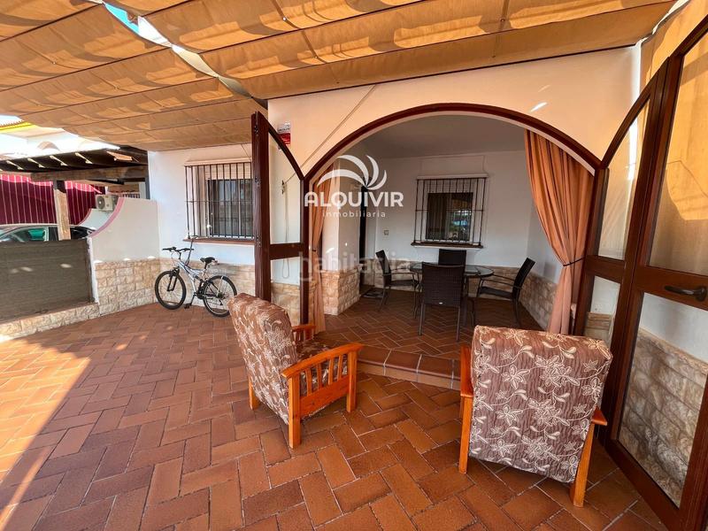 Foto 988998c2-6140-42e6-b6cb-ad193cd45b2f. Casa adosada adosado venta en matalascañas completamente reformado y en perfecto estado. en Almonte
